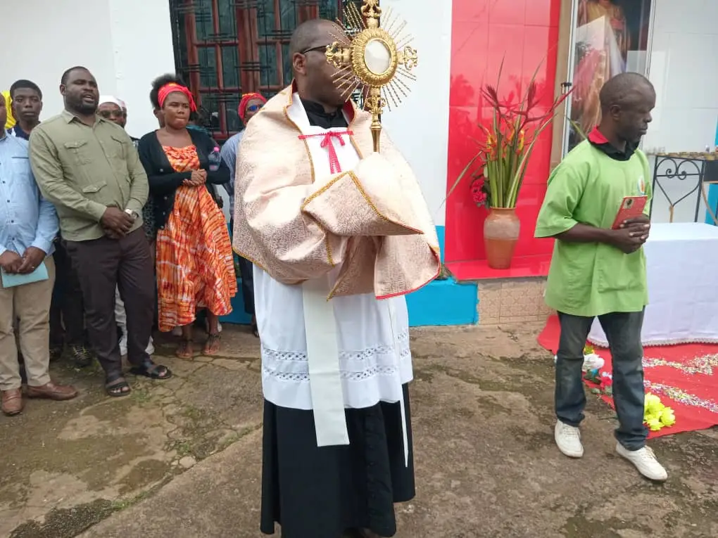 CÉLÉBRATION ANTICIPÉE DE LA SOLENNITÉ DU CORPS ET DU SANG DU CHRIST